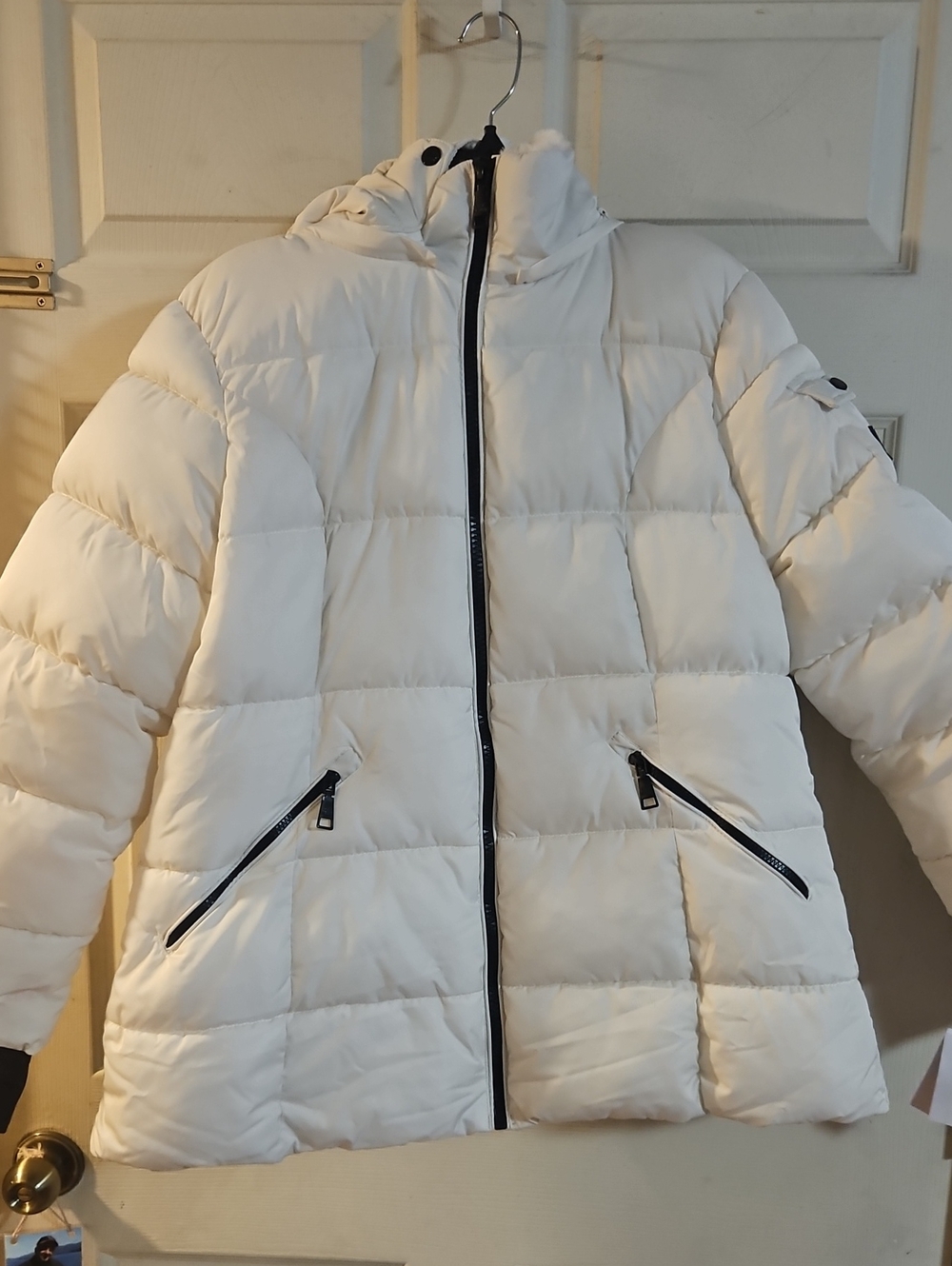 STEVE MADDEN WOMEN'S CREAM/BLACK PUFFER COAT: NEW WITH TAGS: SIZE XL